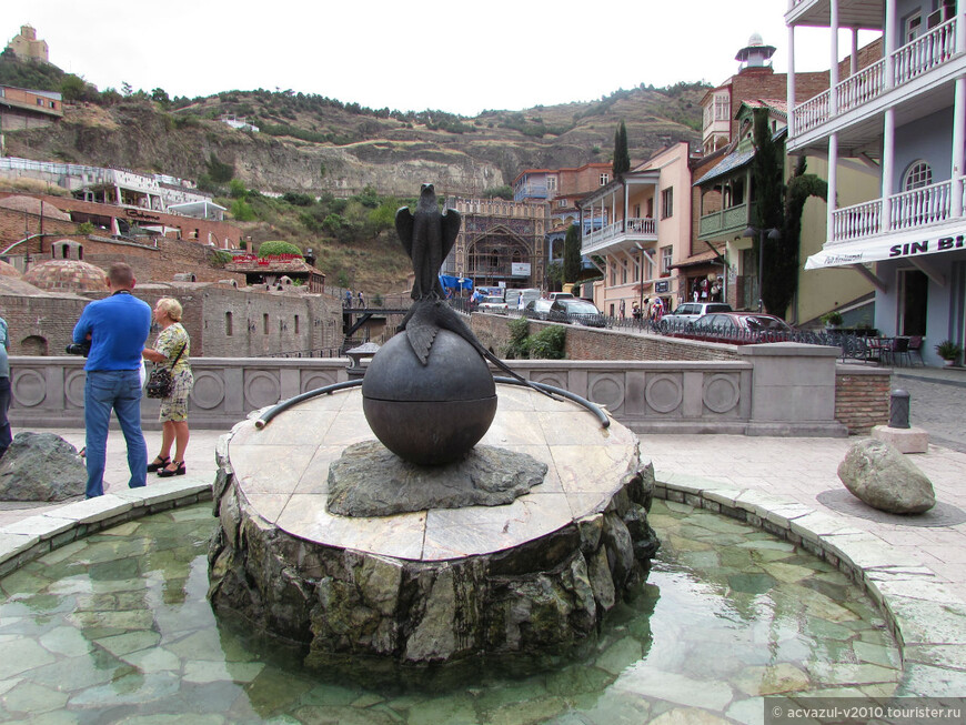 Тбилисские серные бани, горячие источники и водопад 