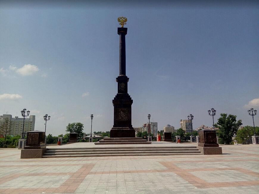 Комсомольская площадь