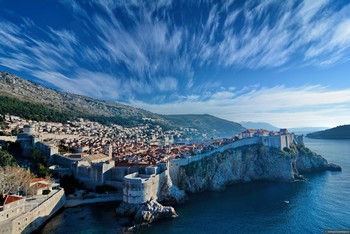 В Дубровнике в межсезонье туристам предложат бесплатные экскурсии и шоу