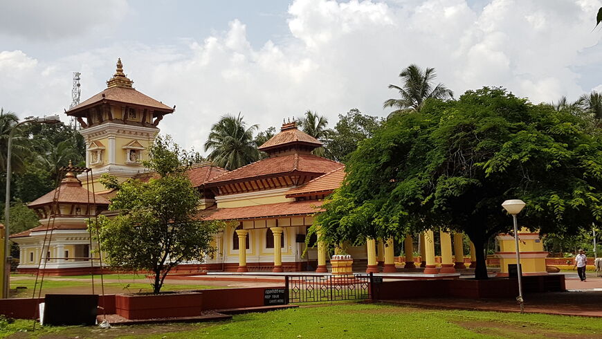 Храм Шри Даттатрея Мандир (Shri Dattatreya Mandir)