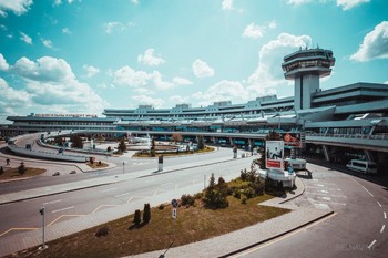 В аэропорту Минска тестируют систему самостоятельной сдачи багажа пассажирами
