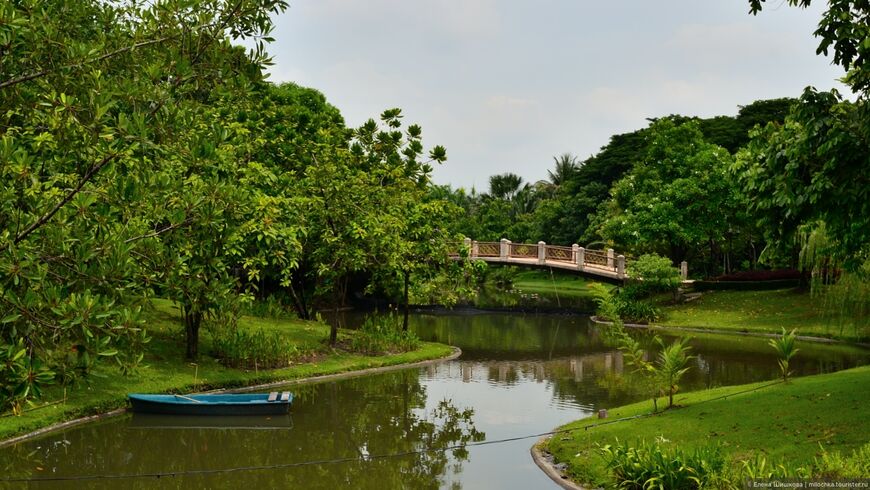 Парк королевы Сирикит в Бангкоке