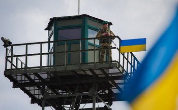 Украина запретила иностранцам въезд в Крым со своей территории