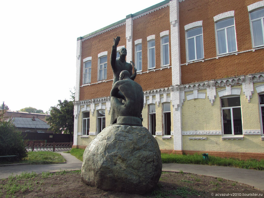 Прогулка по Владикавказу (Орджоникидзе). Часть 1