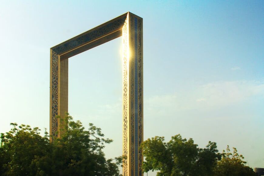 Рамка Дубая (Dubai Frame)