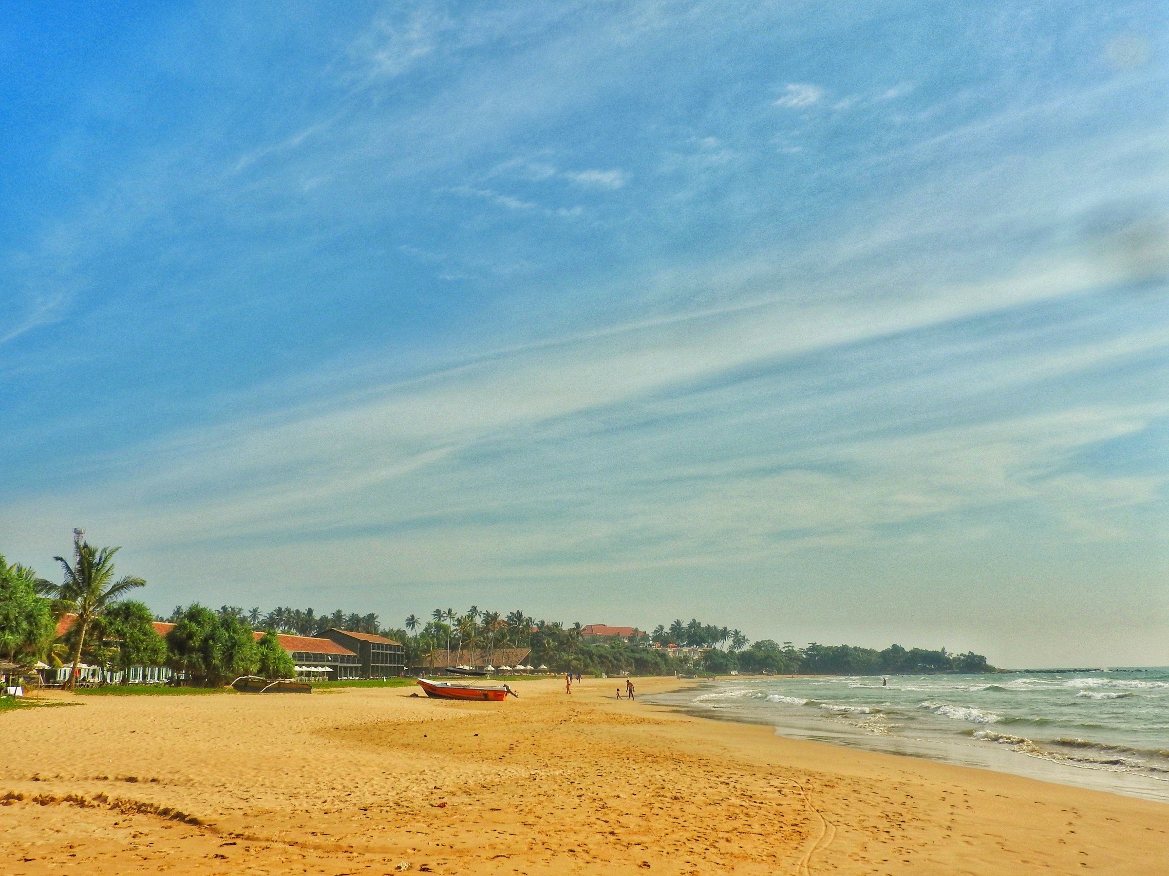 Погода бентота шри. Бентота Бич Шри Ланка. Пляж Бентота Шри Ланка. Бентота Шри Ланка океан. Клаб Бентота Шри Ланка.