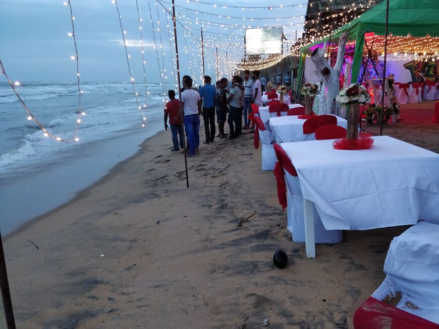 Пляж Маунт Лавиния (Mount Lavinia Beach)