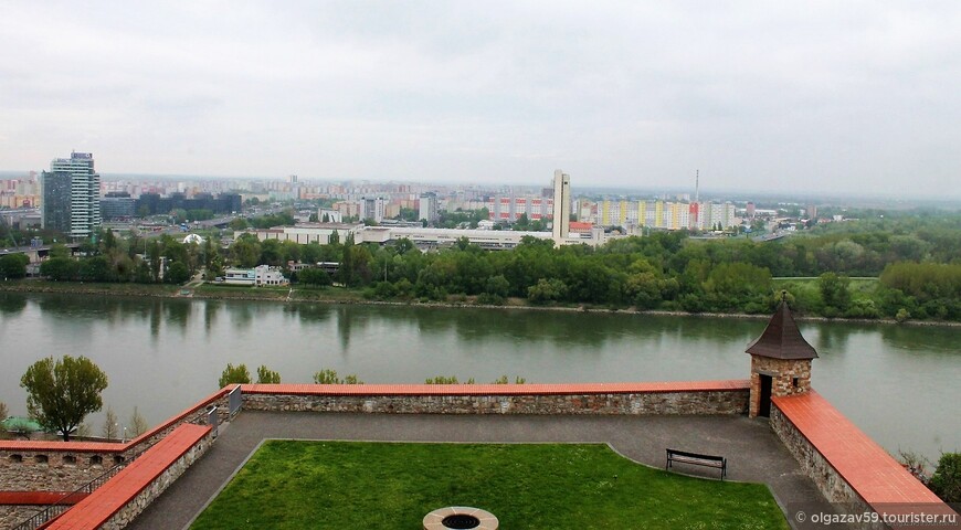 Три столицы на Дунае, или галопом по Европам... столица первая — Братислава