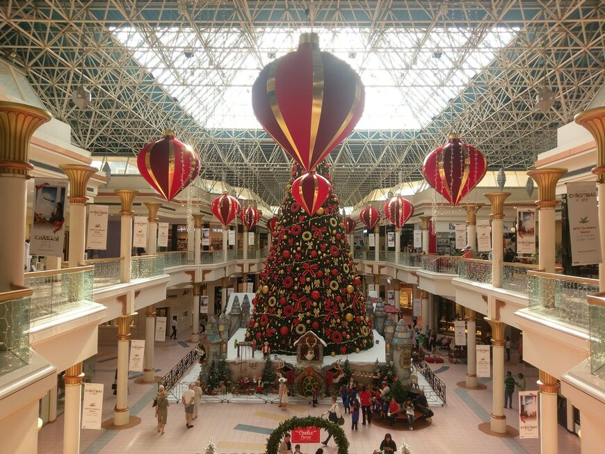 Сити молл дубай. Дубай Сити Молл. Wafi City Mall Дубай. Сити Молл торговый центр Дубай. Wafi shopping Mall ОАЭ.