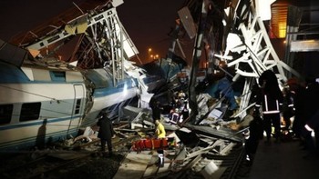 В Анкаре столкнулись два поезда: есть погибшие и раненые
