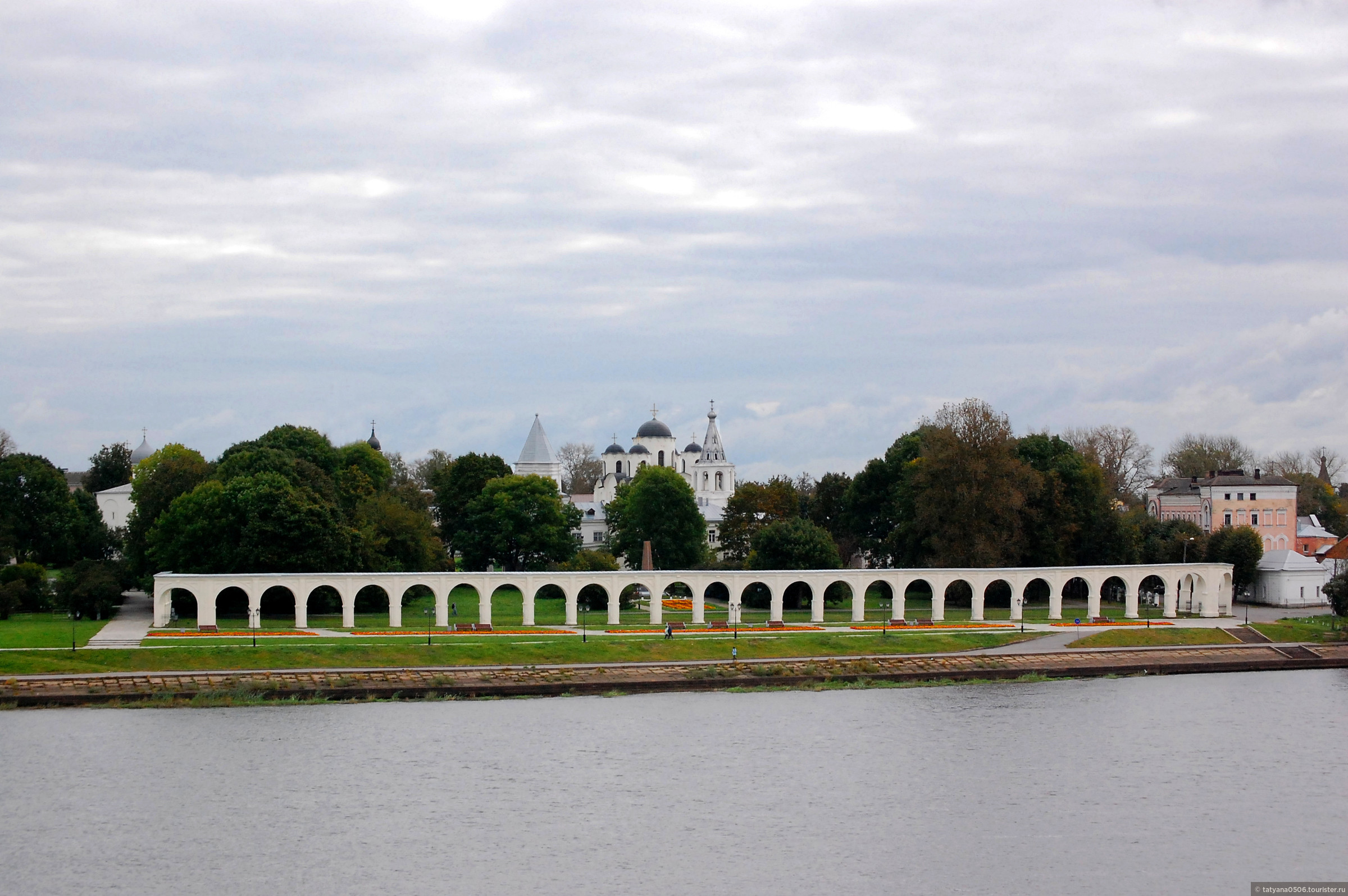 Новгород Великий вид на Ярославово Дворище