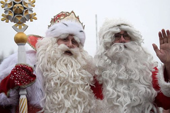 Дед Мороз и Йоулупукки встретились в Финляндии