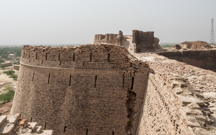Пакистан, великие развалины. Форт Деравар