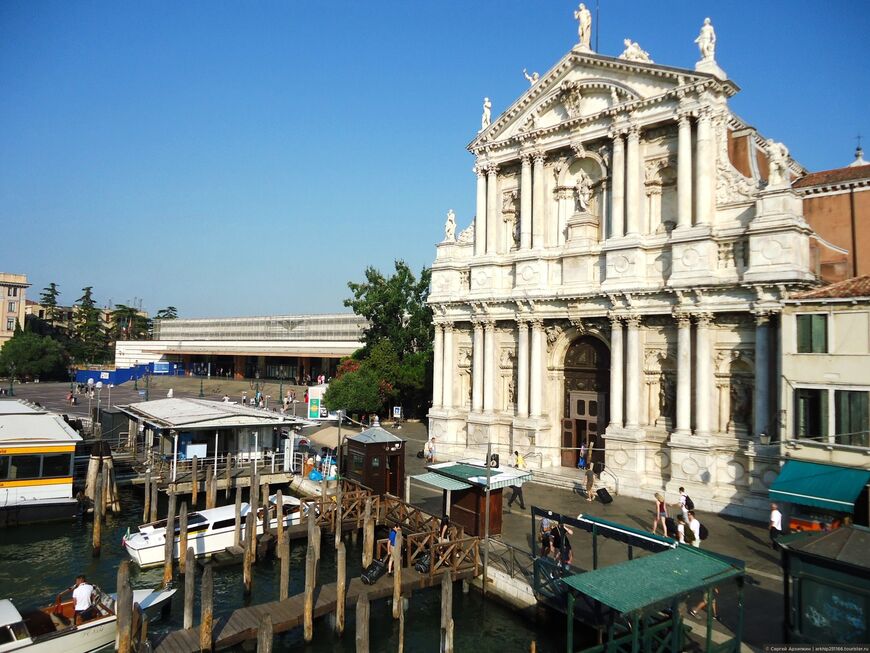 Железнодорожный вокзал Санта Лючия в Венеции