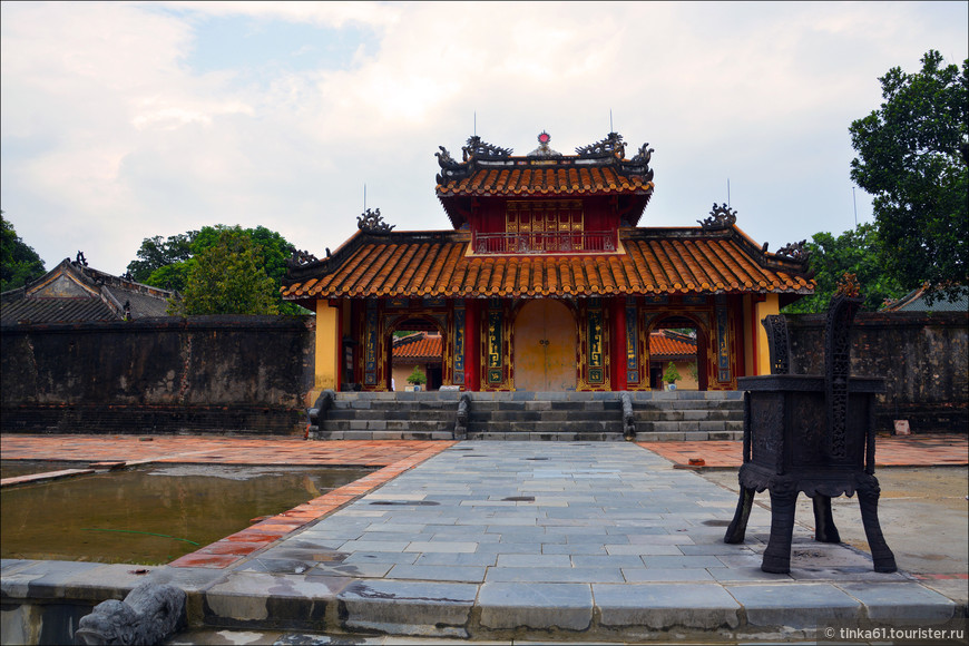 Наследие Хюэ — императорские гробницы и пагоды