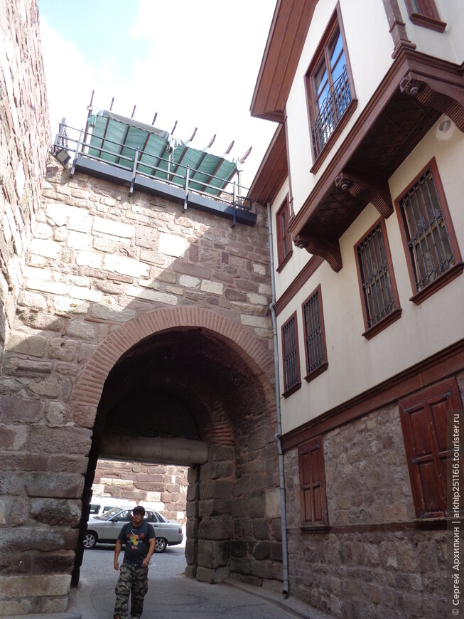 По достопримечательностям столичной Анкары