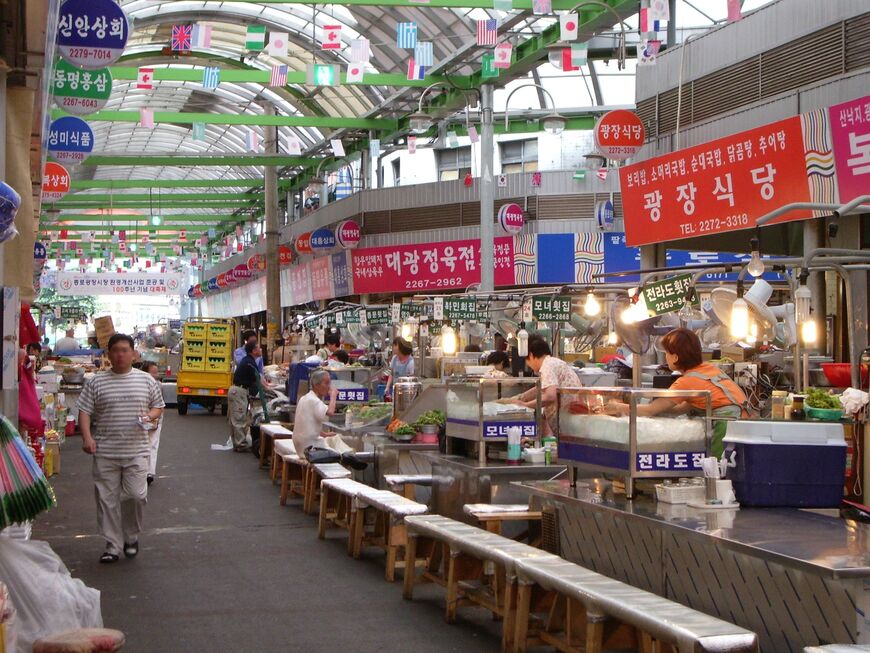 Рынок Тондэмун в Сеуле