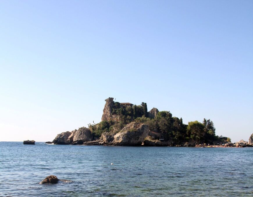 Пляж острова Isola Bella