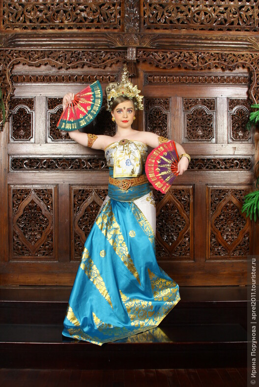 Индонезия, остров Бали, фотосессия в национальных костюмах
