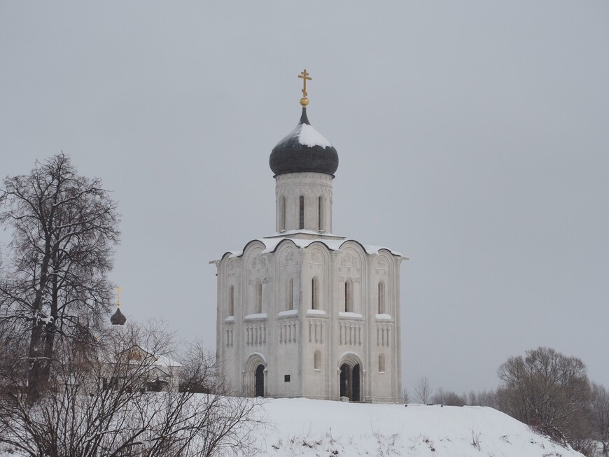 Церковь Покрова на Нерли зимой
