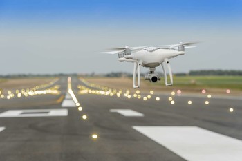 В Лондоне работа аэропорта Хитроу была прервана из-за дрона