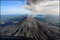 Вид на озеро Карымское и вулкан Карымская сопка из вертолета