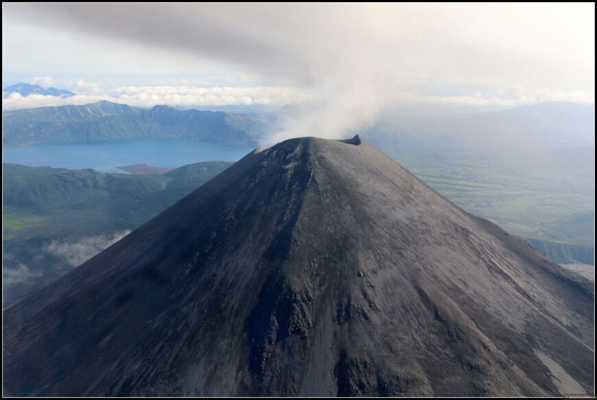 Извержение вулкана Карымский