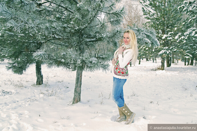 Главное, не забыть запечатлить себя в этой снежной сказке, что простоит в Ростове недолго...