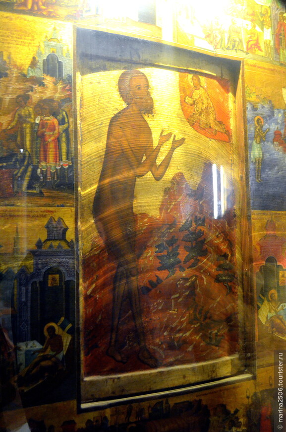 Одно из изображений Святого Василия Блаженного, хранящееся в Соборе