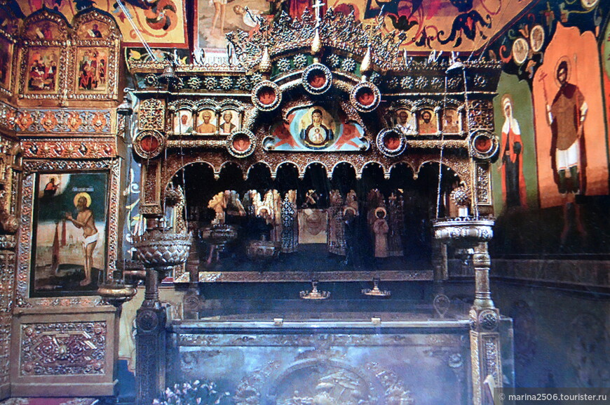 Рака над мощами Святого Василия Блаженного. Фото из Интернета