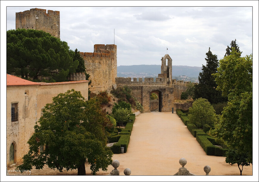 Португалия: замок тамплиеров