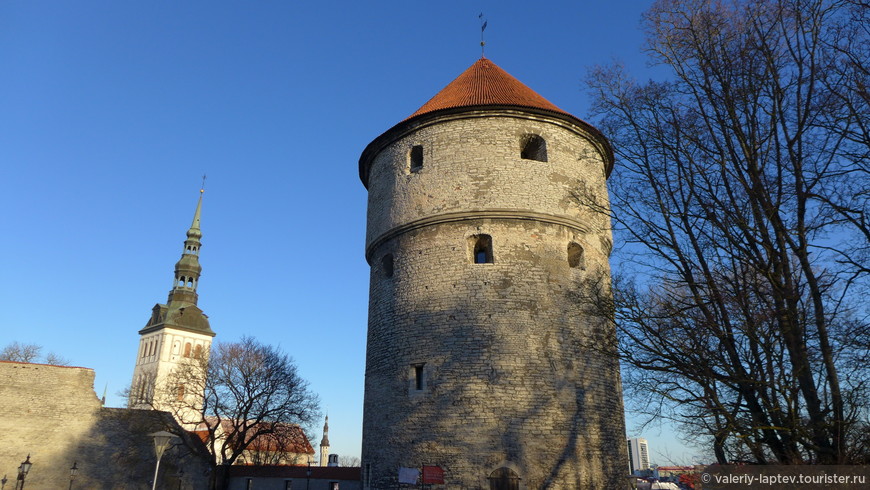 Башни и крепостные стены Старого Таллина