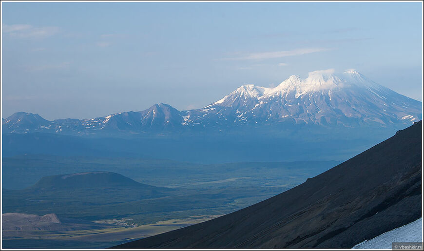 Вид на Жупановский вулкан с Авачинской сопки