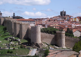 Áвила (Ávila) — великая испанская стена