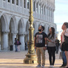 Мои туристы перед входом с Собор Сан Марка в Венеции.