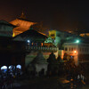 Храмовый комплекс Пашупатинатх в ночной подсветке