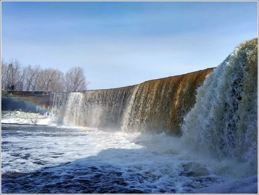 Чёрт фон Глена и водопад Ягала