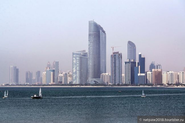 Новости из будущего или путешествие на Hyperloop в Абу-Даби .