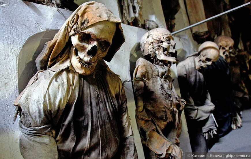 «Катакомбы Капуцинов — Музей мертвецов в Палермо»