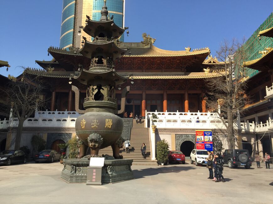 Храм Цзинань (Jing'an Temple)