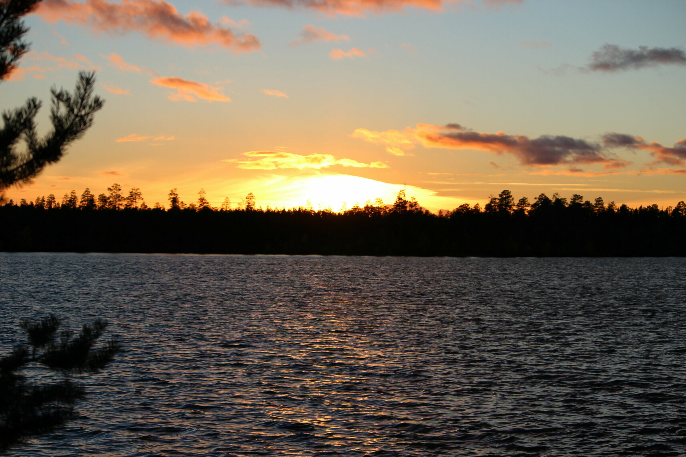 Погода светлое озеро. Озеро Ханто Ноябрьск. Озеро светлое Ноябрьск. Озеро светлое Воскресенск. Озеро светлое Нефтекамск.
