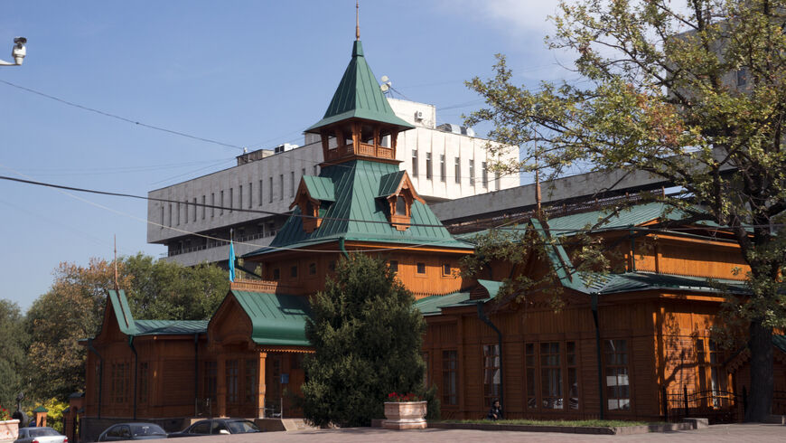 Дом офицеров в Алматы