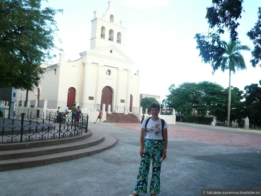 На Plaza del Carmen.