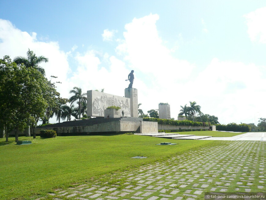 Monumento Ernesto Che Guevara на площади революции.