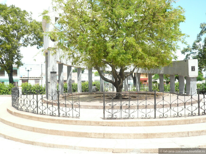 Monumento Fundacional de la Ciudad. 