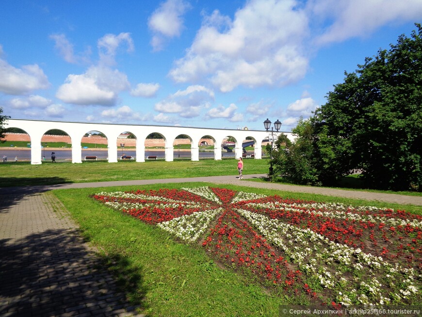 На второй день в Великом Новгороде