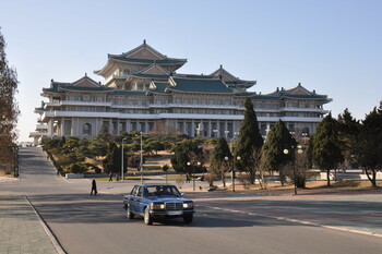 КНДР ограничит число туристических виз из-за нехватки номеров в отелях