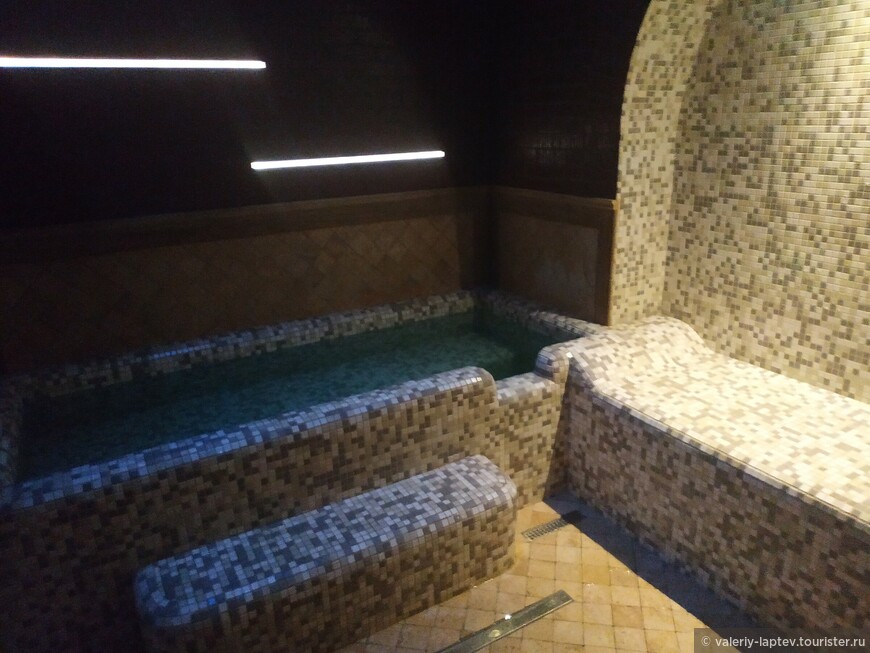 Серные бани в Тбилиси