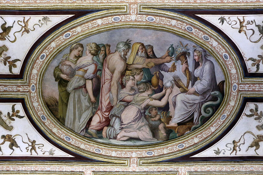 Фрагмент фрески в одном из залов