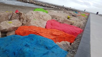 На курорте в Испании хотели покрасить пляжи для привлечения туристов